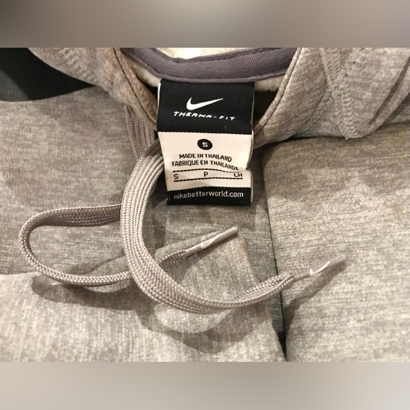 Nike Therma-Fit Heather Grey with Black Logo Thumb-Hole Pullover Hoodie - S - Picture 3 of 7